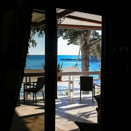 Baia Beniamin Hotel 2*